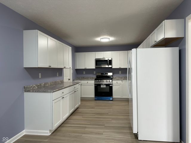 305 Cardinal Drive, Whiteland, IN 46184