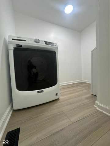 305 Cardinal Drive, Whiteland, IN 46184