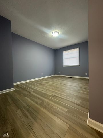 305 Cardinal Drive, Whiteland, IN 46184