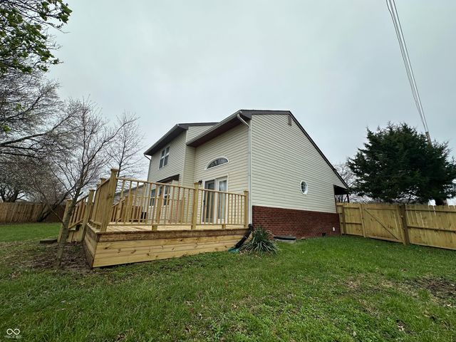 305 Cardinal Drive, Whiteland, IN 46184