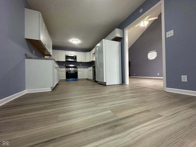 305 Cardinal Drive, Whiteland, IN 46184