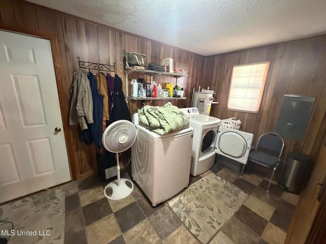 45 Hemlock Drive, Potts Camp, MS 38659