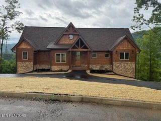 1841 Pinestand Ridge Way, Sevierville, TN 37862