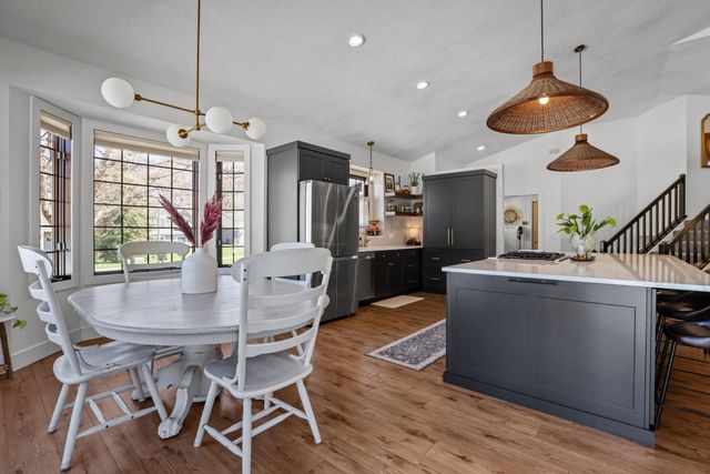 5683 Dufferin Drive, Savage, MN 55378