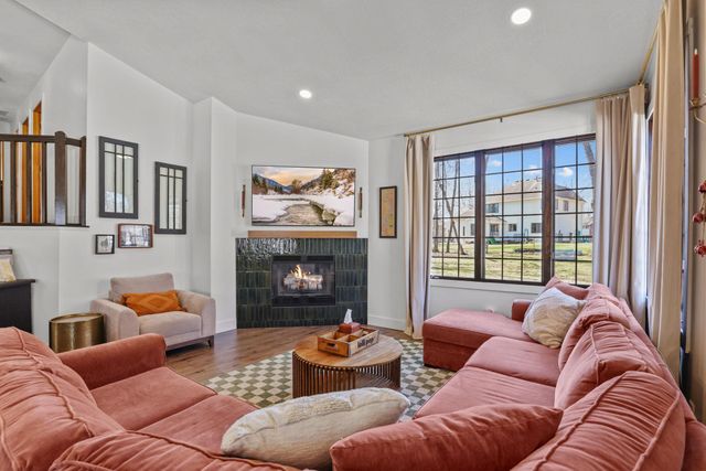 5683 Dufferin Drive, Savage, MN 55378