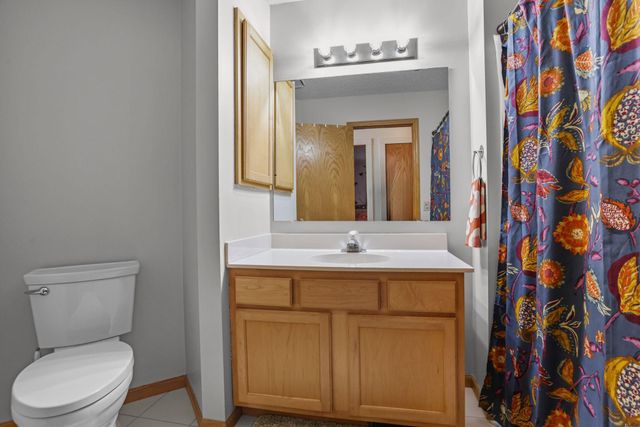 5683 Dufferin Drive, Savage, MN 55378