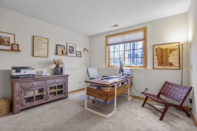 5683 Dufferin Drive, Savage, MN 55378