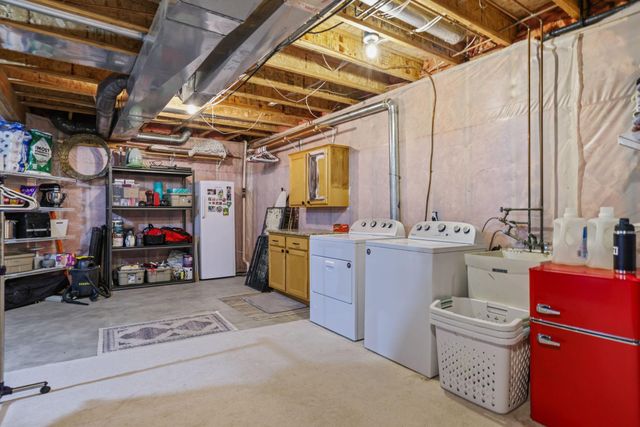 5683 Dufferin Drive, Savage, MN 55378