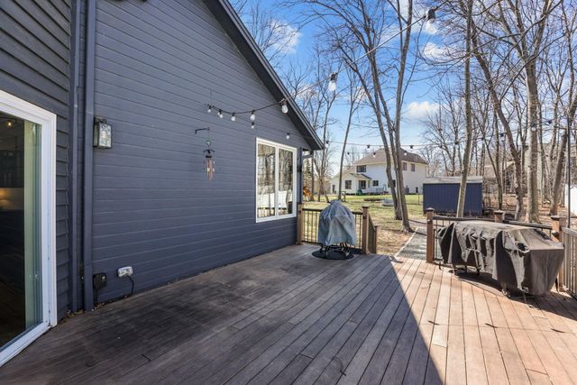 5683 Dufferin Drive, Savage, MN 55378