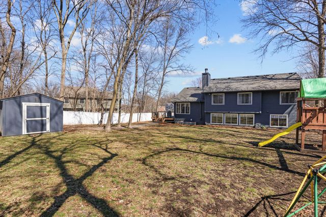 5683 Dufferin Drive, Savage, MN 55378