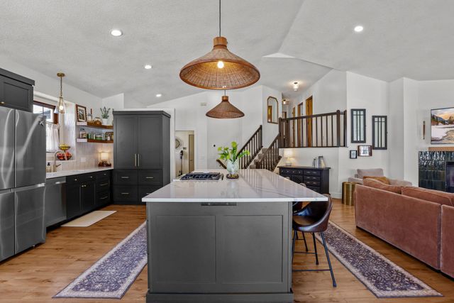 5683 Dufferin Drive, Savage, MN 55378