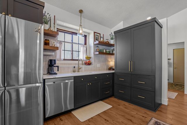 5683 Dufferin Drive, Savage, MN 55378