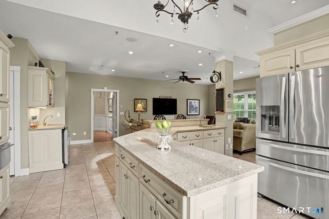 17 Meredith Lane, New Milford, CT 06776