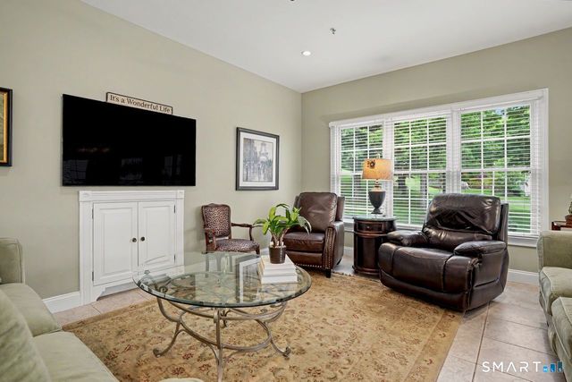 17 Meredith Lane, New Milford, CT 06776
