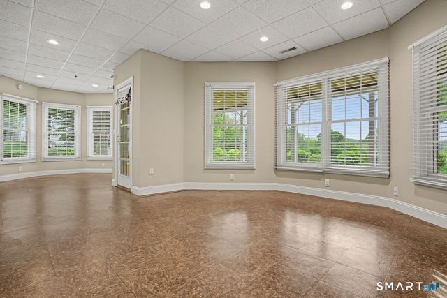 17 Meredith Lane, New Milford, CT 06776