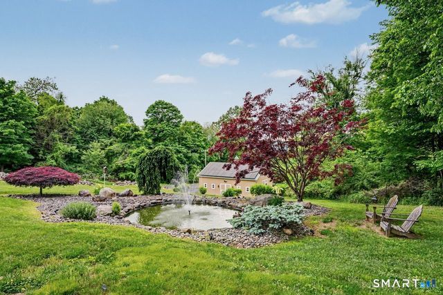 17 Meredith Lane, New Milford, CT 06776