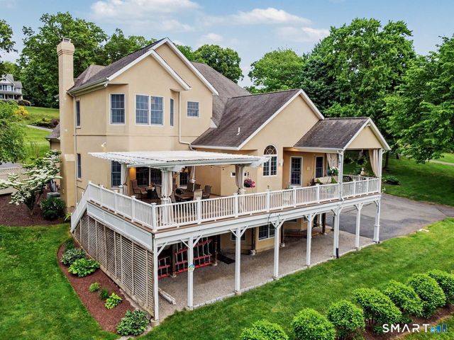 17 Meredith Lane, New Milford, CT 06776