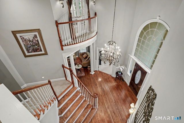 17 Meredith Lane, New Milford, CT 06776