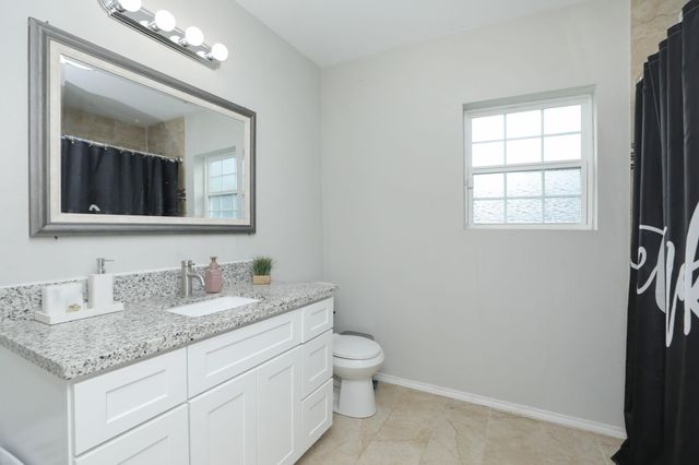 323 N Outlar Street, Wharton, TX 77488