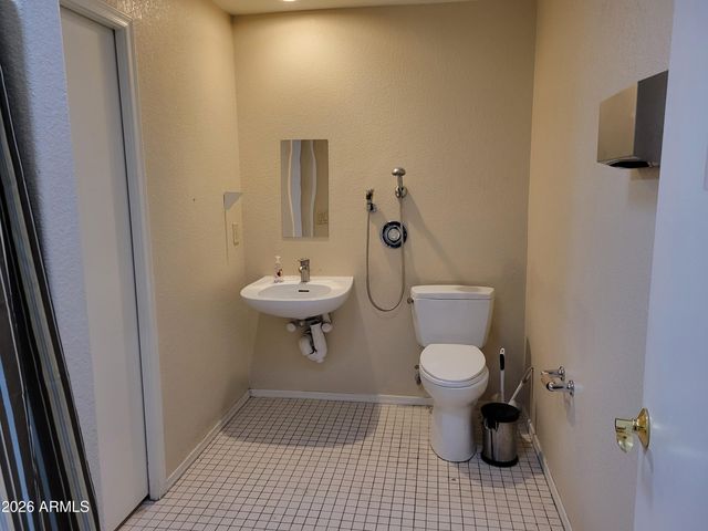 6127 W WAGONER Road, Glendale, AZ 85308