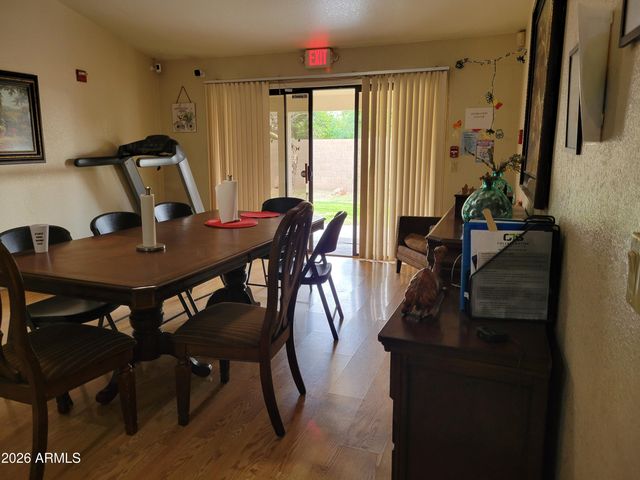 6127 W WAGONER Road, Glendale, AZ 85308