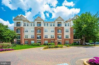 3851 ARISTOTLE CT #1-418, Fairfax, VA 22030