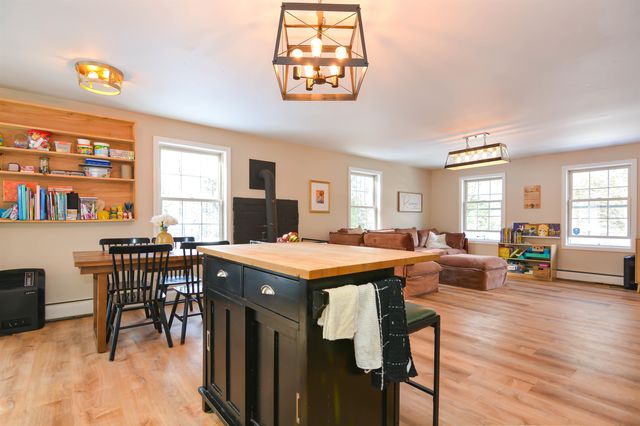 185 Berry River Road, Barrington, NH 03825