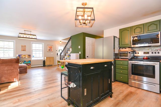 185 Berry River Road, Barrington, NH 03825