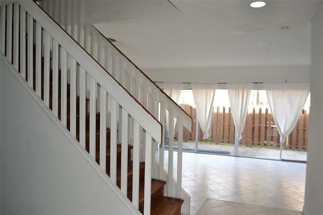 8237 NW 8th Court 4, Plantation, FL 33324