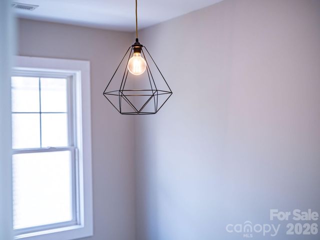 8 Lamar Avenue, Asheville, NC 28803