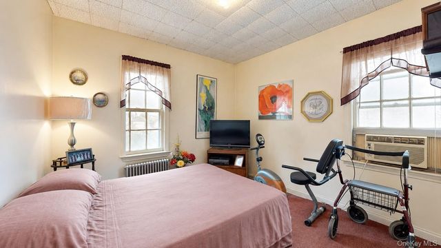 48-40 186th Street, Fresh Meadows, NY 11365
