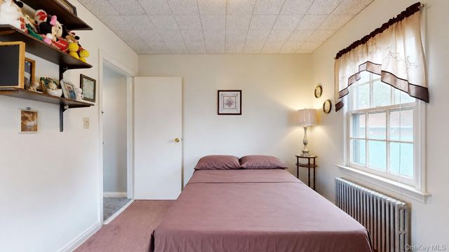 48-40 186th Street, Fresh Meadows, NY 11365