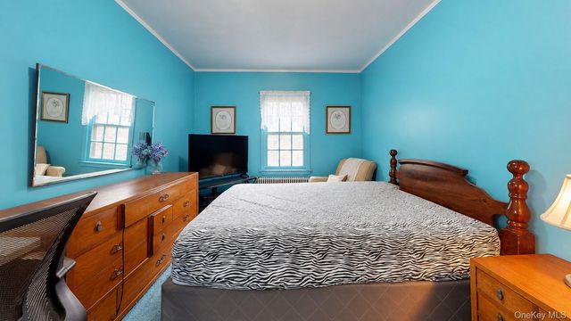 48-40 186th Street, Fresh Meadows, NY 11365