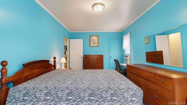 48-40 186th Street, Fresh Meadows, NY 11365