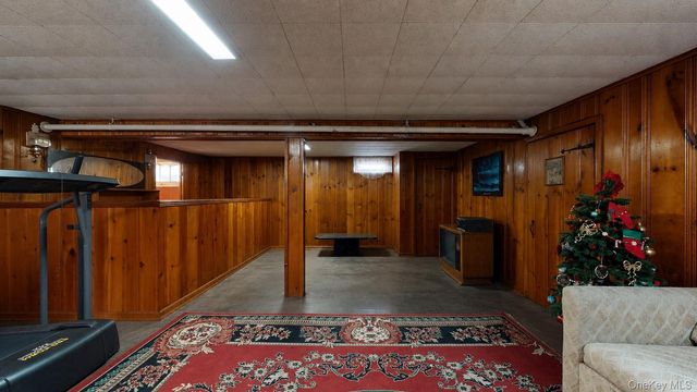 48-40 186th Street, Fresh Meadows, NY 11365