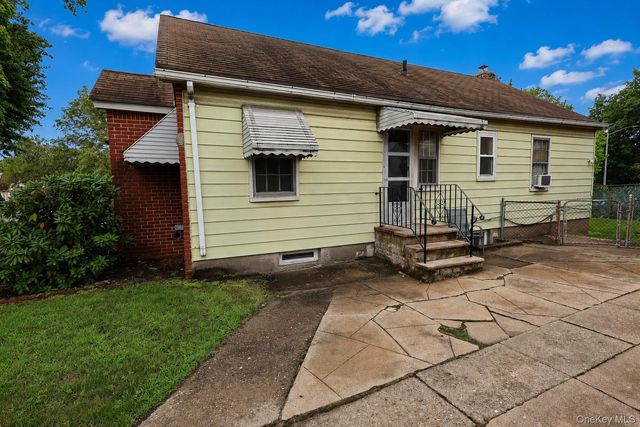48-40 186th Street, Fresh Meadows, NY 11365