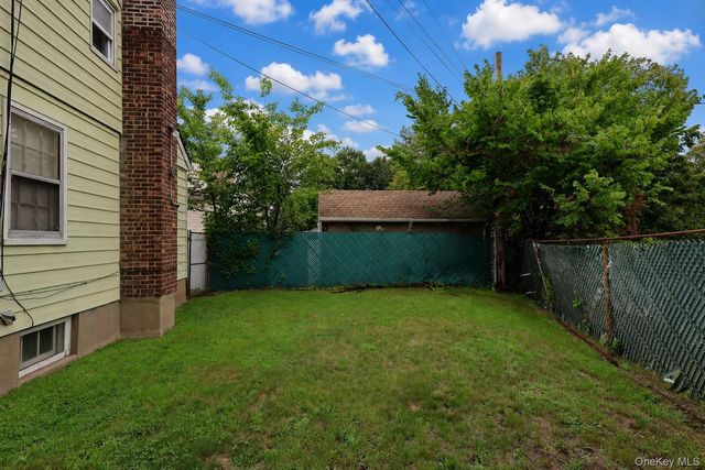 48-40 186th Street, Fresh Meadows, NY 11365