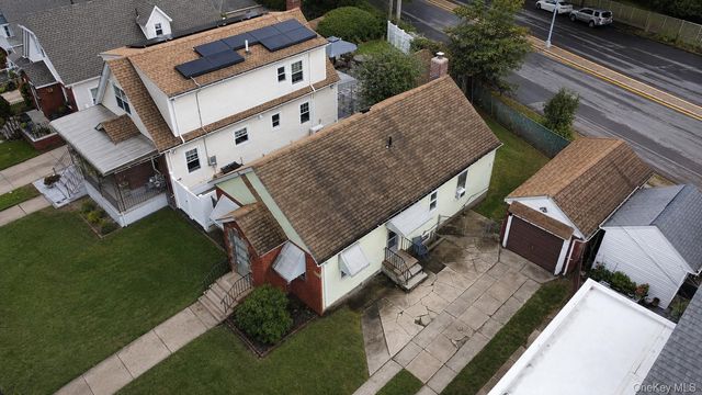48-40 186th Street, Fresh Meadows, NY 11365