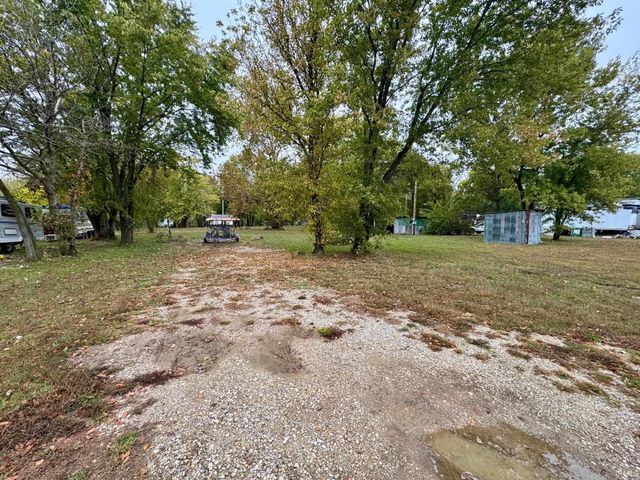 5948 N 185 W Road, Patoka, IN 47666