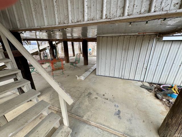 5948 N 185 W Road, Patoka, IN 47666