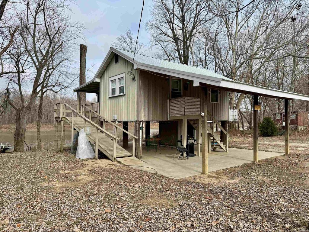 5948 N 185 W Road, Patoka, IN 47666