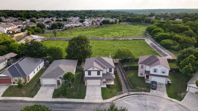 13227 Hopkins Glade, San Antonio, TX 78249