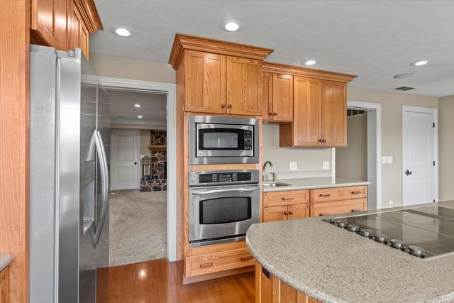 20216 Muckshaw Road, Argos, IN 46501
