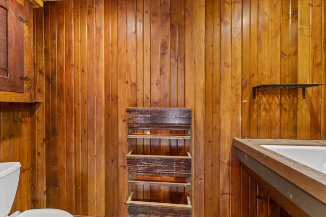 20216 Muckshaw Road, Argos, IN 46501