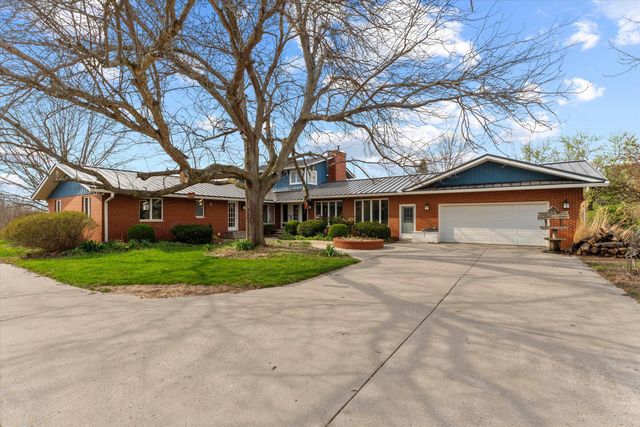 20216 Muckshaw Road, Argos, IN 46501