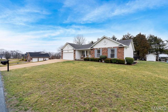 7916 Clover Lake Loop, Cedar Hill, MO 63016