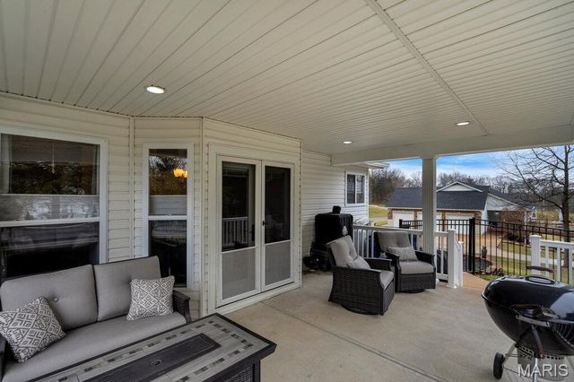 7916 Clover Lake Loop, Cedar Hill, MO 63016