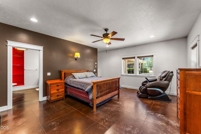 438 Murphy Creek Road, Grants Pass, OR 97527