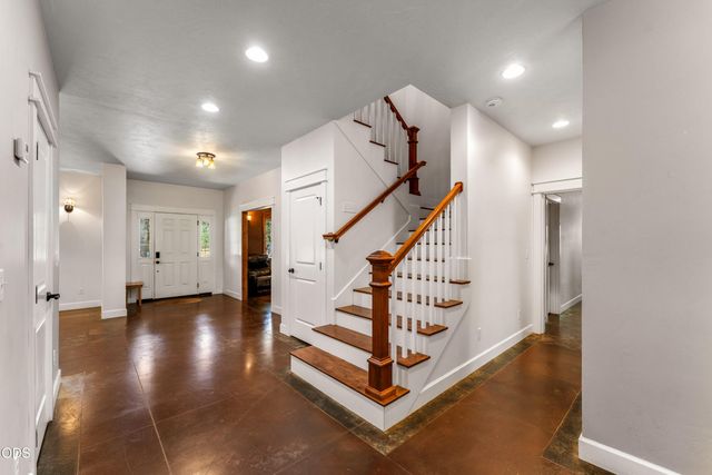 438 Murphy Creek Road, Grants Pass, OR 97527