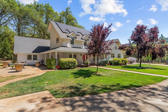 438 Murphy Creek Road, Grants Pass, OR 97527